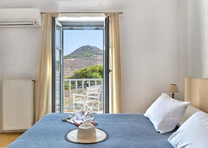 Villa Amelie With Pool And Amazing Sea Views, Paros Márpissa