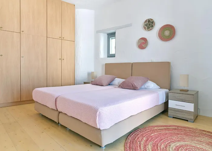 Amelie With Pool And Amazing Sea Views, Paros Villa