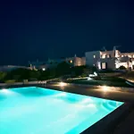Amelie With Pool And Amazing Sea Views, Paros ヴィラ