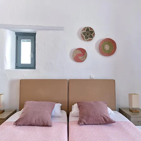 Amelie With Pool And Amazing Sea Views, Paros Marpissa