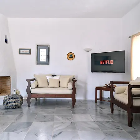 Villa Amelie With Pool And Amazing Sea Views, Paros Marpissa